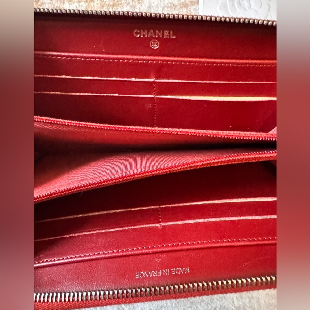 Chanel - Red Lambskin Long Wallet - Picture 6 of 14